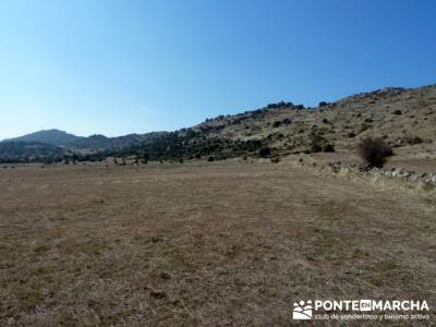 La sierra Oeste de Madrid. Puerto de la Cruz Verde, Robledo de Chavela, ermita de Navahonda. senderi